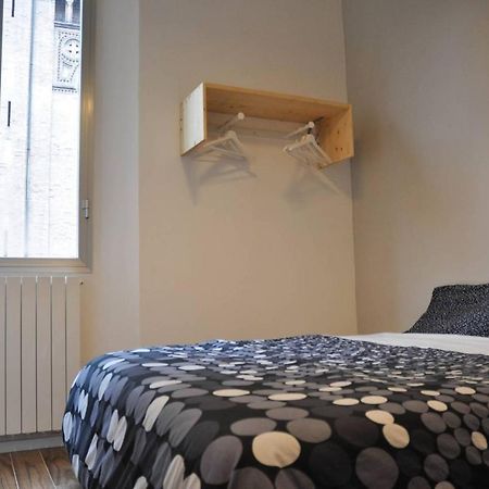 Camera E Bagno Privato A 3 Minuti Dalla Stazione Bologna Buitenkant foto